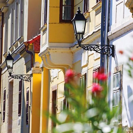 Hotel Domus Collis Győr Exterior foto