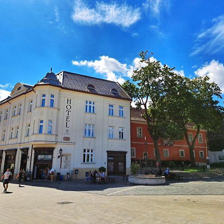 Hotel Domus Collis Győr Exterior foto